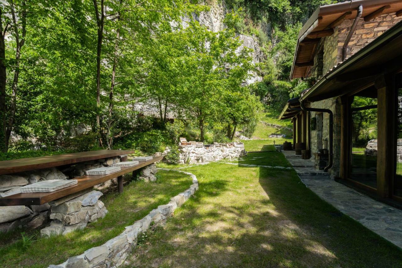 The Writer'S Nest Waterfront Villa By Rent All Como Faggeto Lario Exterior photo